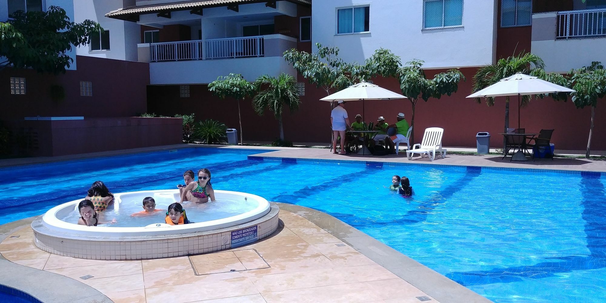 Porto Beach Family Inn 알퀴라즈 외부 사진